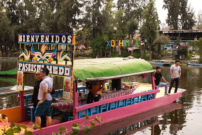 Xochimilco BOAT LIGHT PARTY WITH 1 DRINK AND 4 TAQUITOES + 18 - Authentic Experiences and Real Feedback