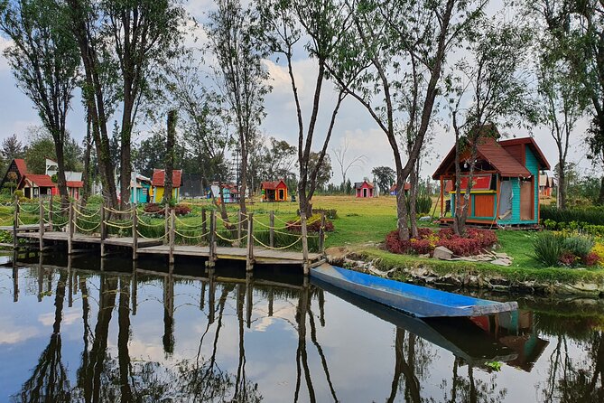 Xochimilco Mexican Fiesta With Unlimited Drinks - Highlights and Activities