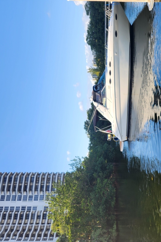 Yacht Cruise Biscayne Bay, Miami Beach and Sand Bar. 40Ft - Directions