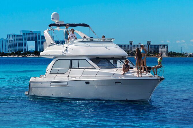 Yacht Meridian 40FT Best Private Rental in Cancun - Exploring the Yacht Meridian 40FT Experience