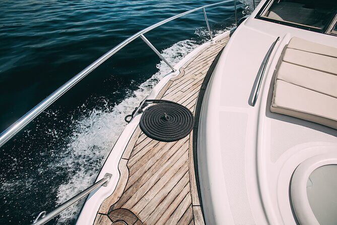 Yacht Meridian 40FT Best Private Rental in Cancun - Frequently Asked Questions