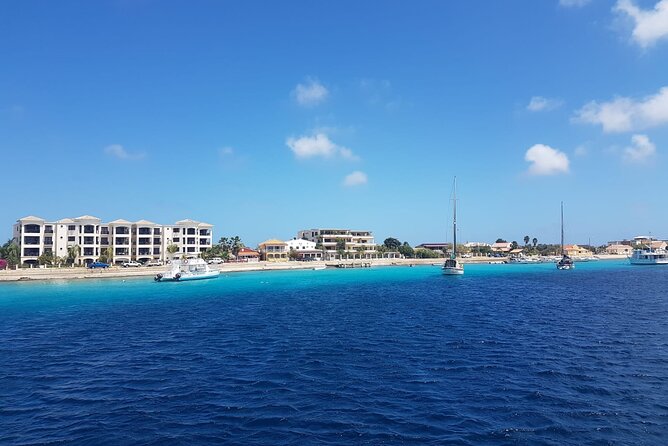 Yacht Tour With Local Guide & Snorkeling Activities - Accessibility and Limitations