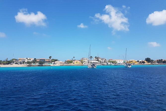Yacht Tour With Local Guide & Snorkeling Activities - Tips for an Enjoyable Experience