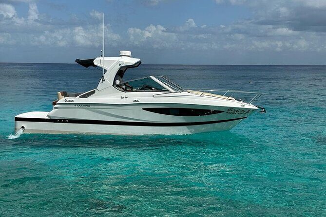 Yacht with visit to heaven cie service snorkell included - What to Expect on the Day