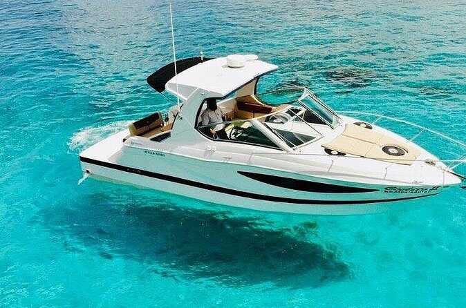 Yacht with visit to heaven cie service snorkell included - FAQ