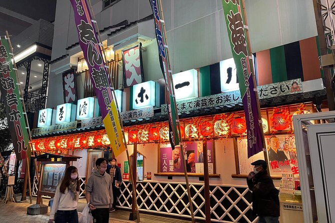 Yanaka and Asakusa Walk Around DOWNTOWN TOKYO Like a Local - Exploring Asakusa Kaminarimon