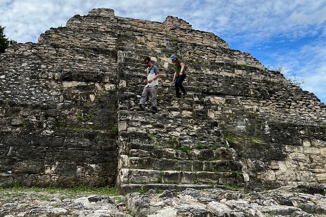 Yaxha Archaeological Focus Day Tour With Monkeys Spotting - Tour Highlights