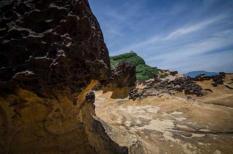 Yehliu Geopark Admission Ticket - The Experience of a Guided Tour