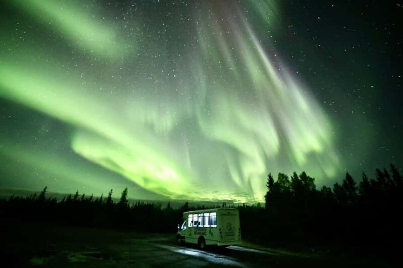 Yellowknife: Northern Lights Chasing Tour by Bus - FAQ