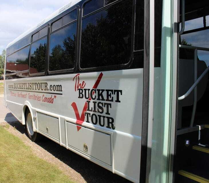 Yellowknife: Wild Bison Highway Tour - The Experience of Wildlife Sightings