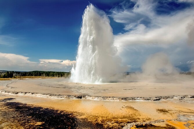 Yellowstone & Grand Teton National Parks: Small Group 4-Day Tour - Pick-up and Drop-off