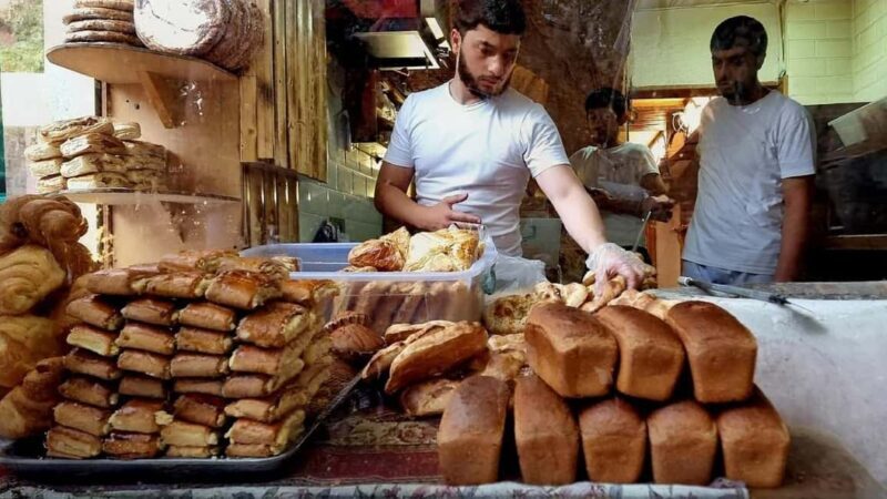 Yerevan: Highlights and Culture Walking Tour with tastings - Authenticity and Guide Quality