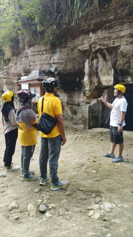 Yogya Hidden Gems Heritage Bicycle Tour - Experience the Yogya Hidden Gems Heritage Bicycle Tour