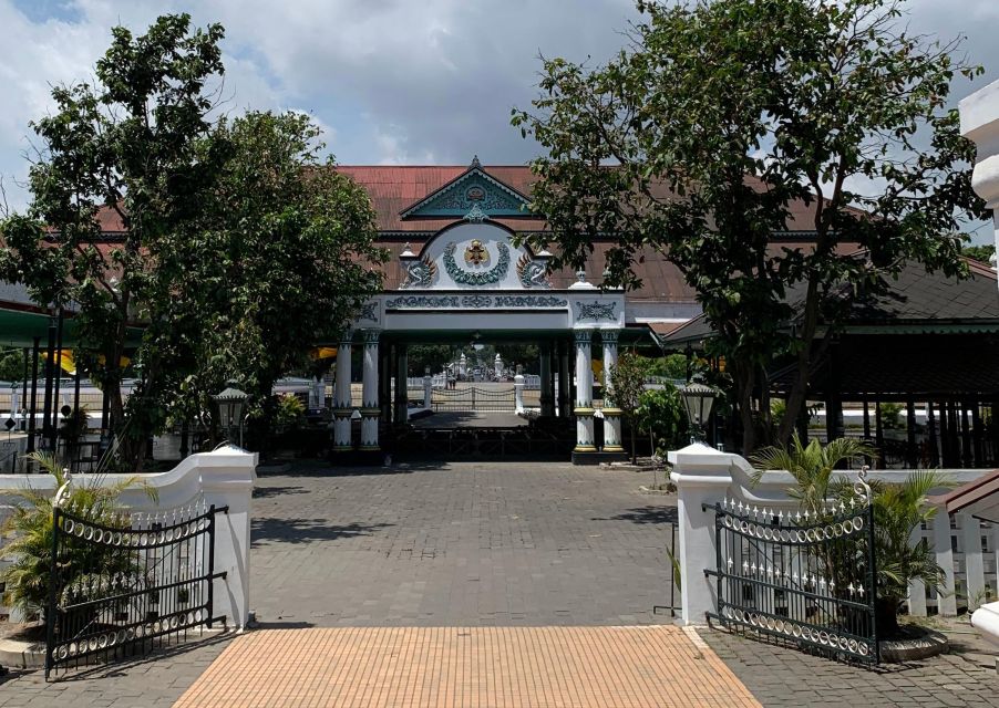 Yogya: Private Car Charter With Professional Driver by Van - Group Size and Pricing