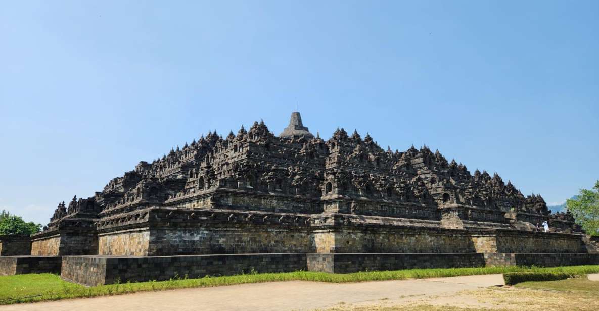 Yogyakarta: 2 Day Highlights Temple & Vulcano Guided Tour - Borobudur Temple Exploration