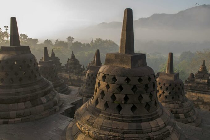 Yogyakarta: 3D2N Tour, Borobudur, Prambanan, Cirebon - Old Town Batavia