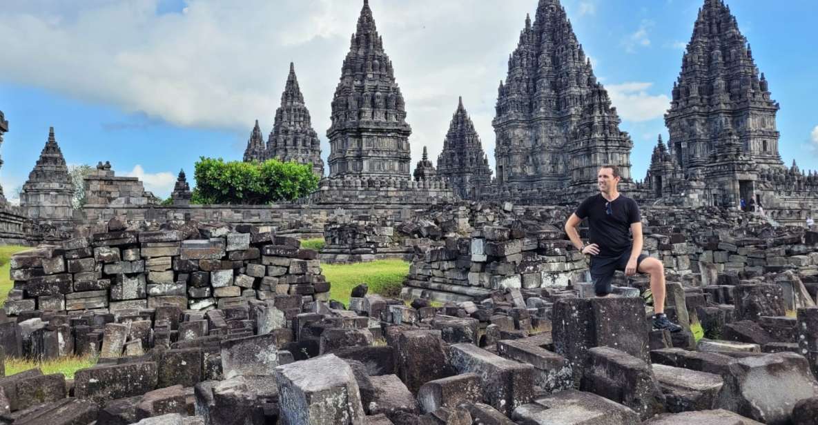 Yogyakarta: 4-Day Private Customized Guided Tour With Hotel - Sultans Palace and Water Castle