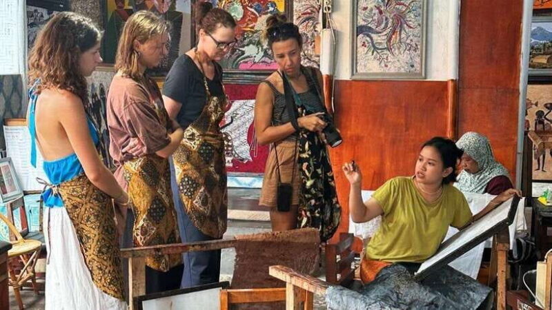 Yogyakarta: Batik Workshop with Hotel Pickup and Drop-off - Transport and Group Size