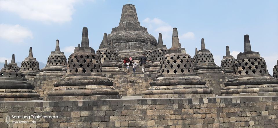 Yogyakarta: Borobudur and Prambanan Temples Day Tour - Key Points