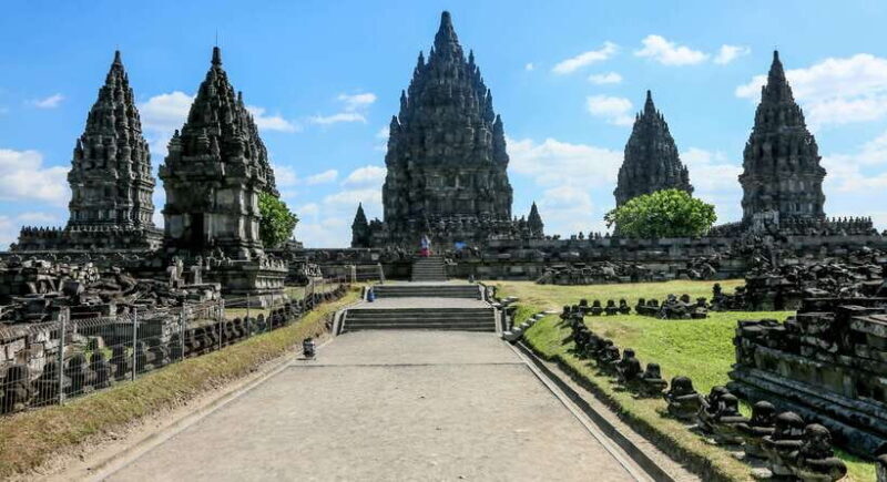 Yogyakarta: Borobudur and Prambanan Temples Guided Tour - Practical Tips and Considerations