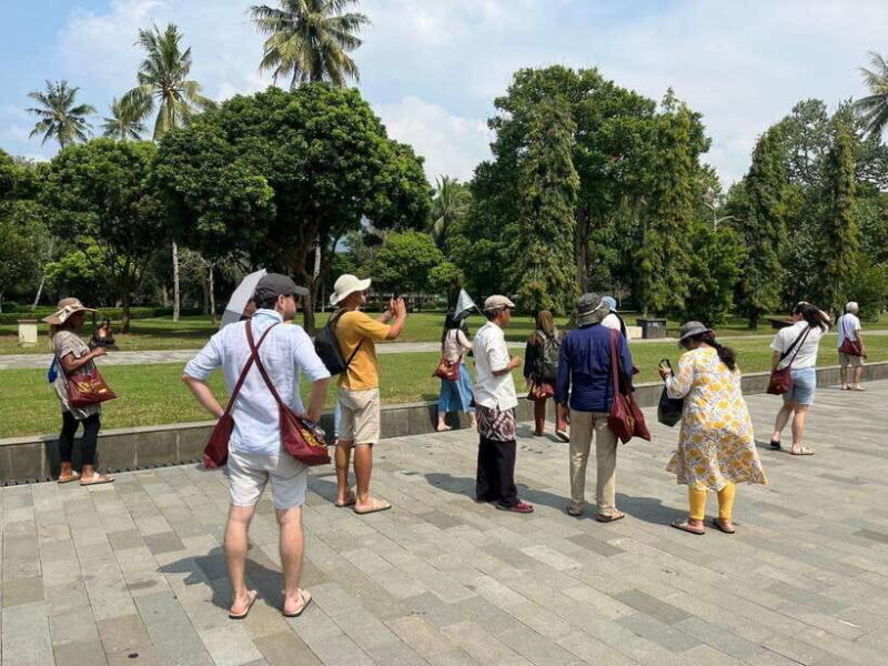 Yogyakarta: Borobudur Climb and VW Safari Tour - FAQs