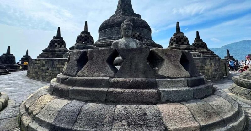 Yogyakarta: Borobudur Climb Up, Merapi Volcano and Prambanan - Participant Restrictions
