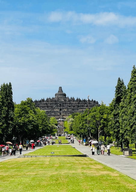 Yogyakarta: Borobudur ClimbUp 5 Hours Tour and Entry Ticket - Key Points