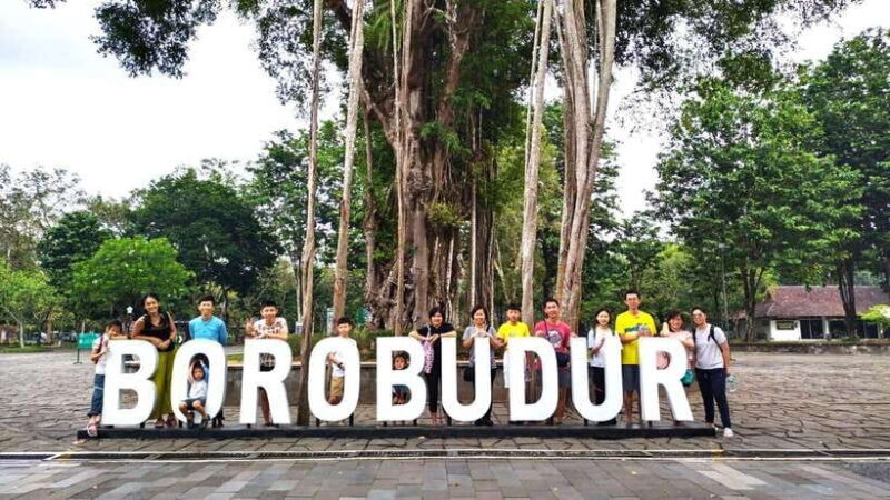 Yogyakarta: Borobudur Half-Day Tour with Climb up Access - Detailed Itinerary Breakdown