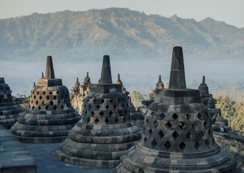 Yogyakarta: Borobudur & Prambanan Temple Cheapest Tour - Exploring Borobudur: The Pyramid of Buddhism