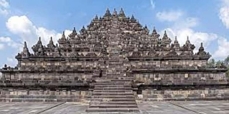 Yogyakarta: Borobudur & Prambanan Temple Tour Transportation - Authenticity and Practicality