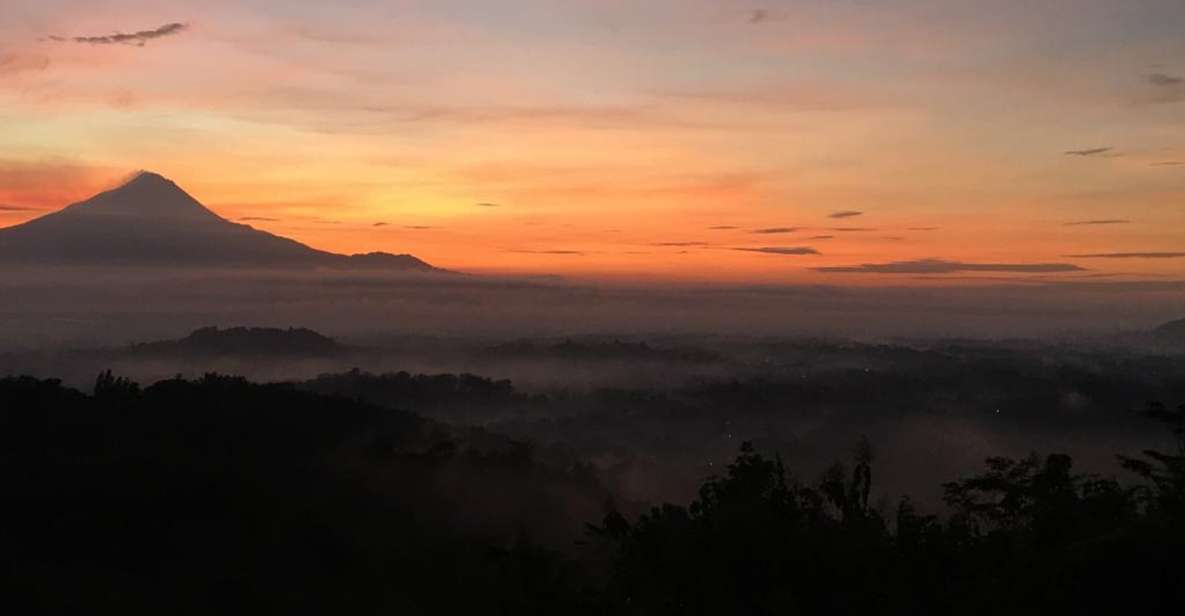 Yogyakarta: Borobudur Sunrise, Merapi Volcano & Prambanan - Sunrise at Borobudur