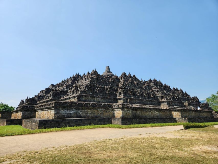Yogyakarta: Borobudur Sunrise, Merapi Volcano & Prambanan - Prambanan Temple Site