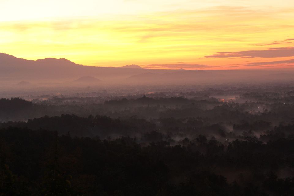 Yogyakarta: Borobudur Sunrise, Mount Merapi Volcano, and Prambanan - Setumbu Hill Sunrise