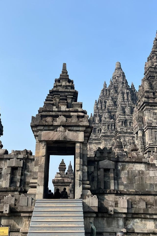 Yogyakarta: Borobudur Sunrise & Prambanan guarantee climb up - Who Should Consider This Tour?