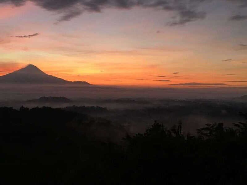 Yogyakarta: Borobudur Sunrise & Prambanan with Temples climb - Key Points  