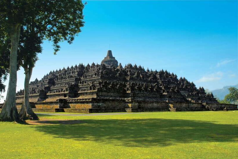 Yogyakarta: Borobudur sunrise(guarantee climb up)& Prambanan - FAQ