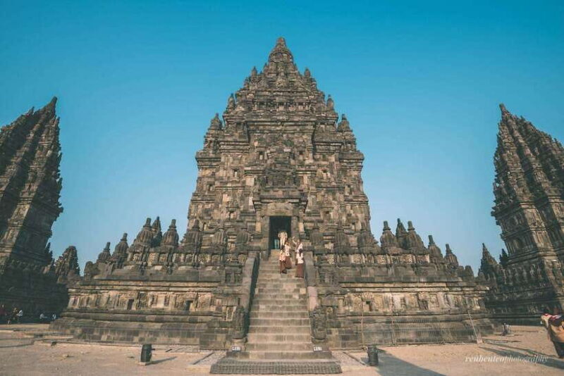 Yogyakarta: Borobudur sunrise(guarantee climb up)& Prambanan - Final Words