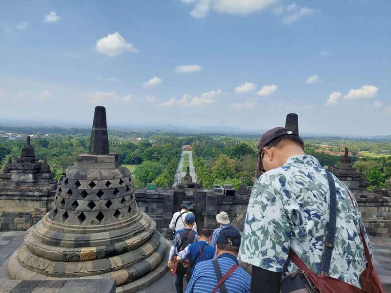 Yogyakarta: Borobudur Sunset Climb Up Shared Guided Tour - A Deep Dive into the Borobudur Sunset Climb Tour