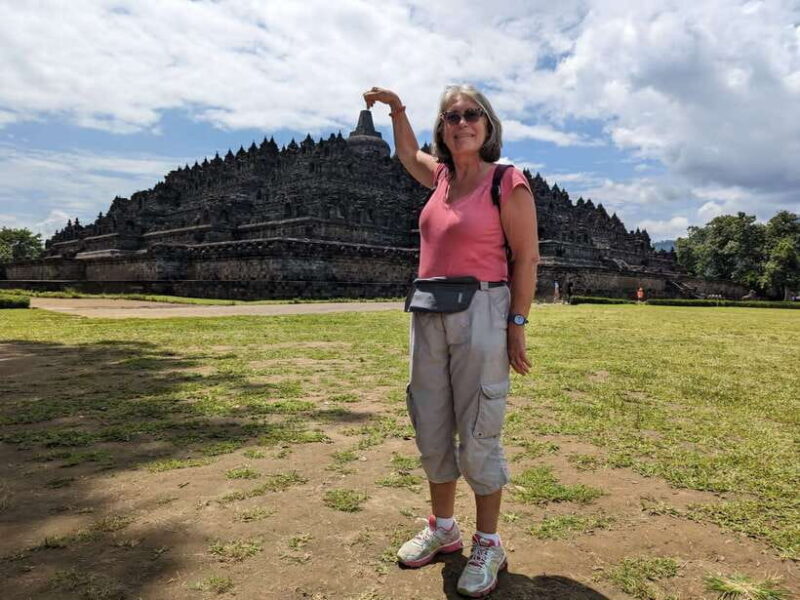Yogyakarta: Borobudur Temple and Selogriyo Rice Terrace Tour - Key Points
