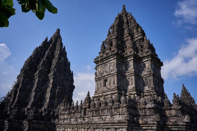 Yogyakarta: Borobudur, Tumpak Sewu Water Fall and Bromo Tour - Pickup and Drop-off