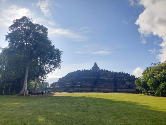 Yogyakarta: Borobudur VIP Climb Up and Prambanan Temple Tour - Reserve Now and Pay Later