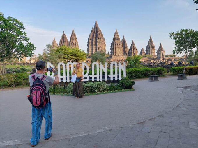 Yogyakarta: Borobudur VIP Climb Up and Prambanan Temple Tour - Frequently Asked Questions