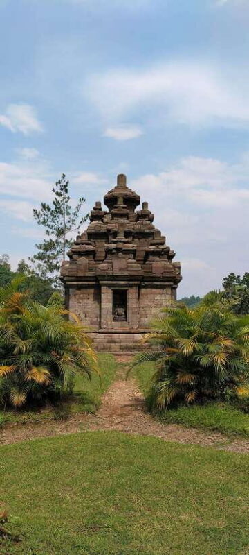 Yogyakarta : explore Nepal van Java + Selogriyo temple - FAQs