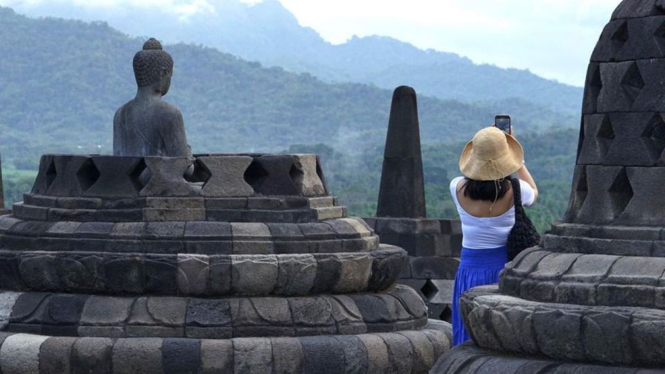 Yogyakarta: Full Access Borobudur Guided Tour - Important Information