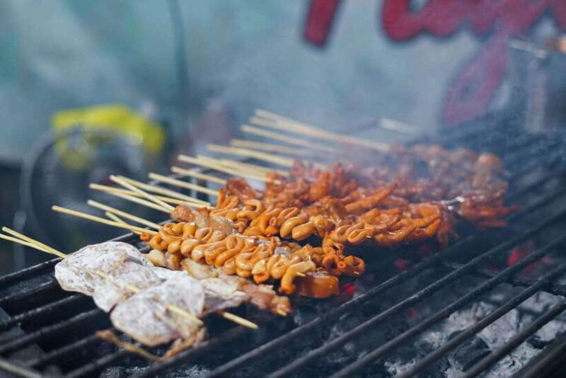 Yogyakarta : Historical Night Walk and Street Food Tasting - The Experience’s Strengths and Limitations
