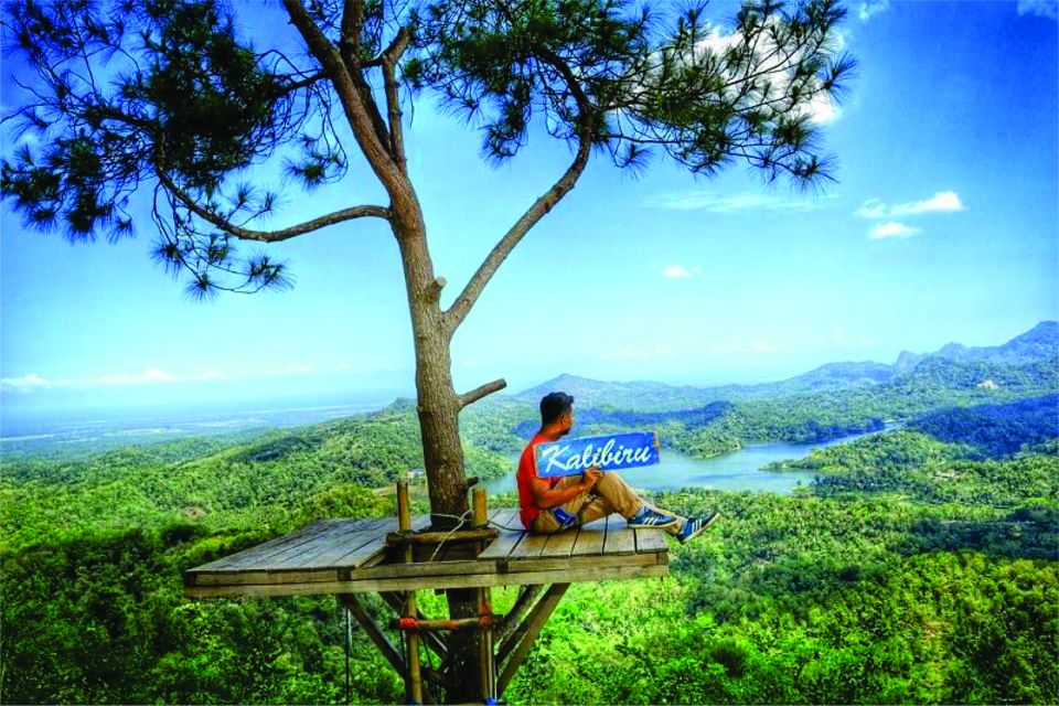 Yogyakarta Instagram Tour: Volcano, Jungle Swing & Waterfall - Jungle Swing Adventure