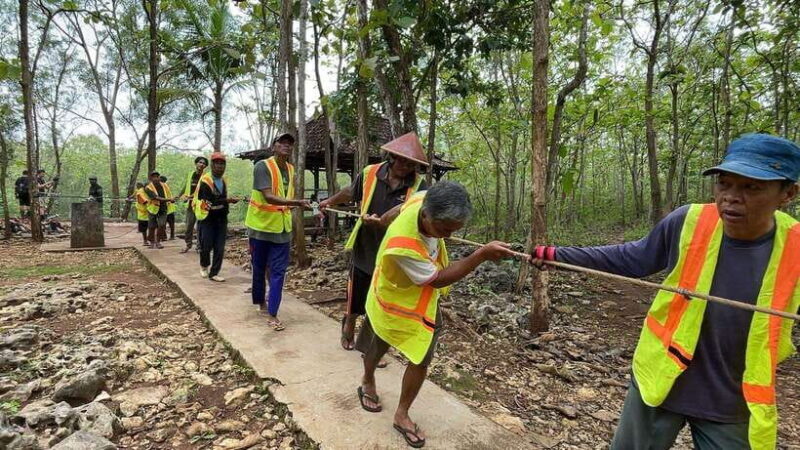 Yogyakarta: Jomblang Cave & Pindul Cave Guided Shared Tour - Key Points  