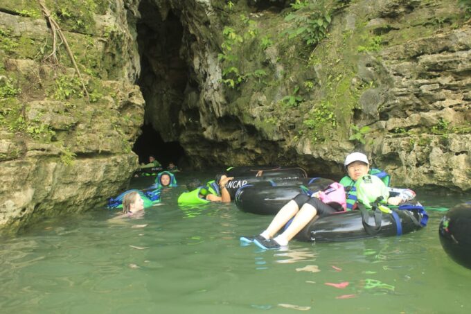 Yogyakarta: Jomblang Cave, Pindul Cave Tubing, Timang Gondola - Frequently Asked Questions