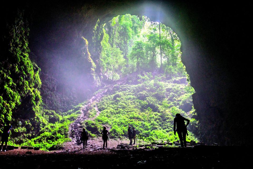 Yogyakarta: Jomblang Cave & Timang Beach - Journey to Timang Beach