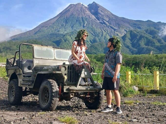 Yogyakarta: Merapi Jeep, Borobudur Climb Up & Prambanan Tour - What to Prepare